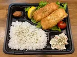 カニクリームコロッケ弁当（海と土 灯）