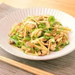 豚肉とピーマンの細切り炒め Sliced Beef ＆ Pepper Stir-Fry（中華料理 裕華楼）