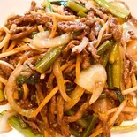 牛肉の細切りとニンニクの芽炒め（味中味）