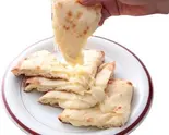 チーズナン/Cheese Nan（FlavorFusionアジアンダイニング＆バー）