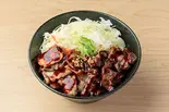 カルビ・ハラミ丼 肉増増（尼崎肉劇場）