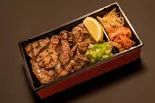 厳選牛タン切り落とし重（焼肉喰心 yakiniku_kushin）