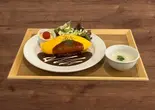 ふわとろデミグラスオムライス(スープ・サラダ付き)（たまごダイニング 卵と玉子）