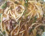 青椒牛肉絲焼きそば(あんかけ)（中華料理 八龍）