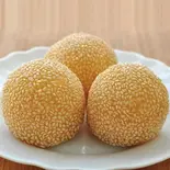 胡麻団子(3個)（金の餃子酒場 西葛西店）