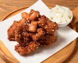 本場のヤンニョムチキン(韓国サイダーと大根チキンム付き)（韓国料理サムシセキ 3号店(中井店)）