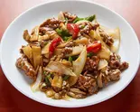 牛肉と舞茸の醤油炒めー舞茸牛肉（北京家庭菜 府中店）
