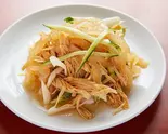 くらげ,ゆば,きゅうりの和え物 ー海蜇拌腐竹（北京家庭菜 府中店）