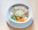 にぼし醤油らぁめん（生わんたんらぁめん専門店 赤黄緑）