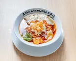 ピリ辛醬油らぁめん（生わんたんらぁめん専門店 赤黄緑）
