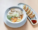 赤黄緑らぁめん＆黒豚餃子(5個)（生わんたんらぁめん専門店 赤黄緑）