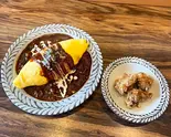 国産牛筋のデミグラスソース+唐揚げ3個（Bistro ＆ Cafe Lamp）