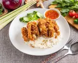 【これも美味しいから一度食べてみて！】カオマンムートード khaw man moo thod（バンハオ2【タイ国認定レストラン「タイ・セレクト」】本格タイ料理）