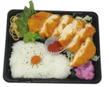 手作りチーズチキンカツ弁当（まねき福）