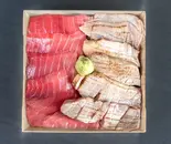 中トロ・炙り中トロ丼（みらい水産【生本まぐろ店】）
