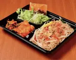 パッタイ弁当 / Pad Thai Bentou（Lavish Spice Kitchen）