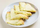 チーズナン Cheese Naan(アジアンダイニング&バー パラキリティーパレス)