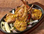 超熟ラムチョップ(2P) Lamb Chops (2P)(アジアンダイニング&バー パラキリティーパレス)