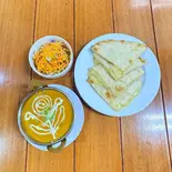 チーズナンカレー弁当 / Cheese Naan Curry Bento(LEKALI)