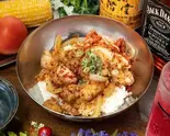 【人気メニュー】伝説の牛ホルモン丼(キムチ入り)（焼肉丼、冷麺 きんちゃんち）