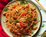 チキン焼きそば Chicken fried noodles（エベレストキッチン 港南台 カレーハウス）