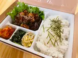 ホルモンミックス弁当（【こだわりの厳選肉】名古屋焼肉 牛楽）