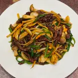 牛肉とピーマンの細切り炒め（味香園）