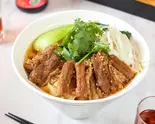 牛バラ刀削麺（刀削麺酒坊 東京駅店）