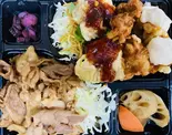 一キロ弁当 3色唐揚げ＆醤油ダレ豚焼肉（まんぷく弁当 manpukubentou）