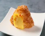 チーズ焼きおにぎり（おにぎりカフェ 晴）