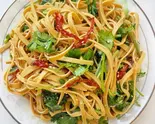 干し豆腐千 切り和え（中華酒場 栄香居）