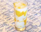 マンゴラッシー Mango Lassi（本格インド料理 ラディカ）