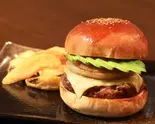 アボカドチーズバーガー/Avocado Cheese Burger（バーガーバル ダンディ）