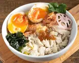 鶏の旨味まるごと鶏肉飯(ジーローハン)【M】 Flavorful Chicken Rice (M)（台湾屋台ごはんKica）