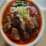 牛肉マーラー刀削麵（七左食堂）