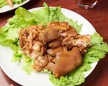 味付豚足 Marinated Pork Knuckle（七左食堂）