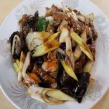 ネギと牛肉炒め(葱爆牛肉)（七左食堂）