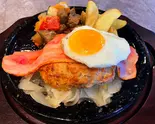 ベーコンエッグハンバーグ+自家製パン(3個)のセット(ベーカリーカフェ G’RANBAKE南町田)