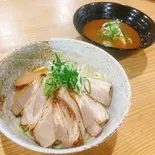 濃厚魚介とんこつ つけ麺 チャーシュー盛り【魚粉】 半飯セット（【濃厚つけ麺】富元製麺）
