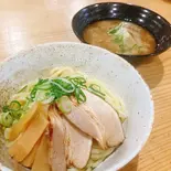 濃厚魚介とんこつ 背脂 つけ麺【魚粉】（【濃厚つけ麺】富元製麺）