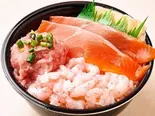 サーモンねぎとろ甘エビ丼（魚丼屋next船橋店）