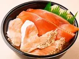 サーモンづくし丼（魚丼屋next船橋店）