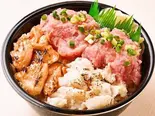 焦がしバター醬油サーモン炙りアブラカレイねぎとろ丼（魚丼屋next船橋店）