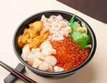海の宝石丼（魚丼屋next船橋店）
