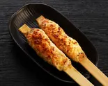 比内地鶏つくね塩(1本)（やきとり勢い）