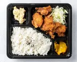 唐揚げ弁当（たこ焼き、焼きそば、唐揚げ、お弁当 ルーツサカバ）