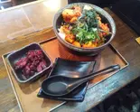 やきとりキムチ丼（大阪やきとり亭 Osaka Yakitori-tei）