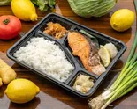 焼鮭弁当（土鍋炊きご飯 おこめとおかず 東銀座店）
