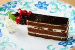 ラム酒香る大人のケーキ（本場のウクライナ料理 ココロゴトカフェ）
