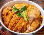 ロースカツとヒレカツのミックスカツ丼（カレー＆お弁当 なんで、や 豊洲店）